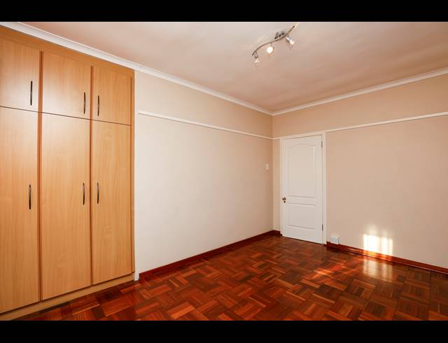 2 BEDROOM APARTMENT FOR SALE IN GLENWOOD